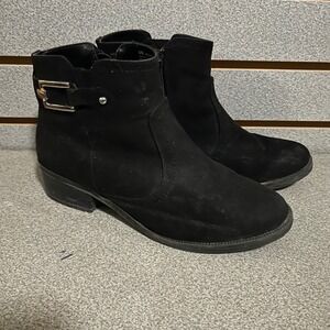 Toetos Women's Black Ankle Boots with Buckle Accent Size 8M‎